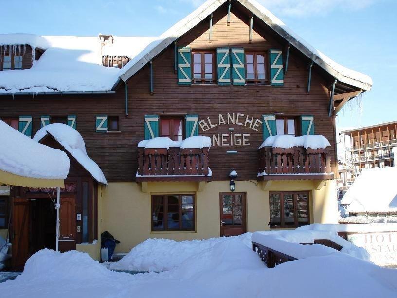 白雪酒店 瓦尔堡 外观 照片